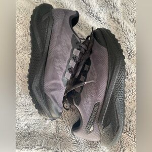 Salomon Women’s Aero Blaze 3 Gravel Gore-Tex Running Shoes